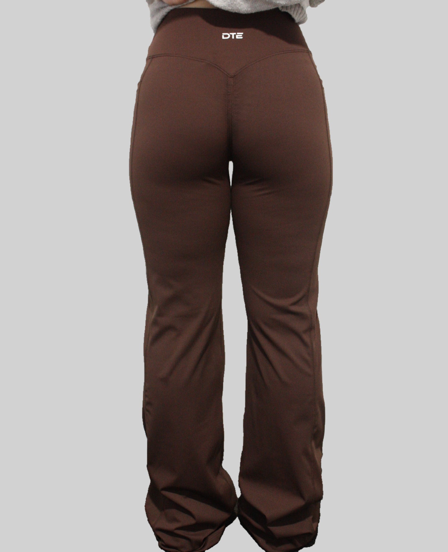 Essential Pocket V Front Flares - Brown