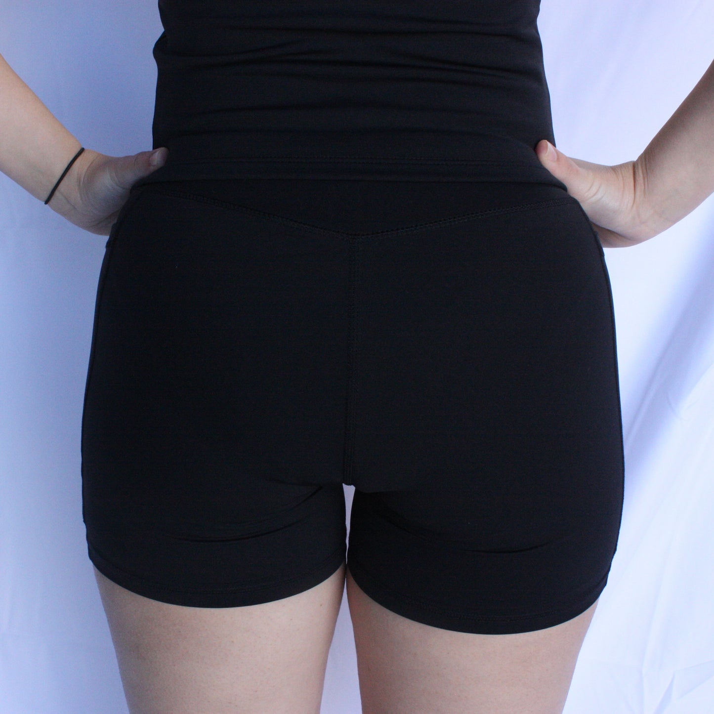 Essential Pocket Shorts - Black