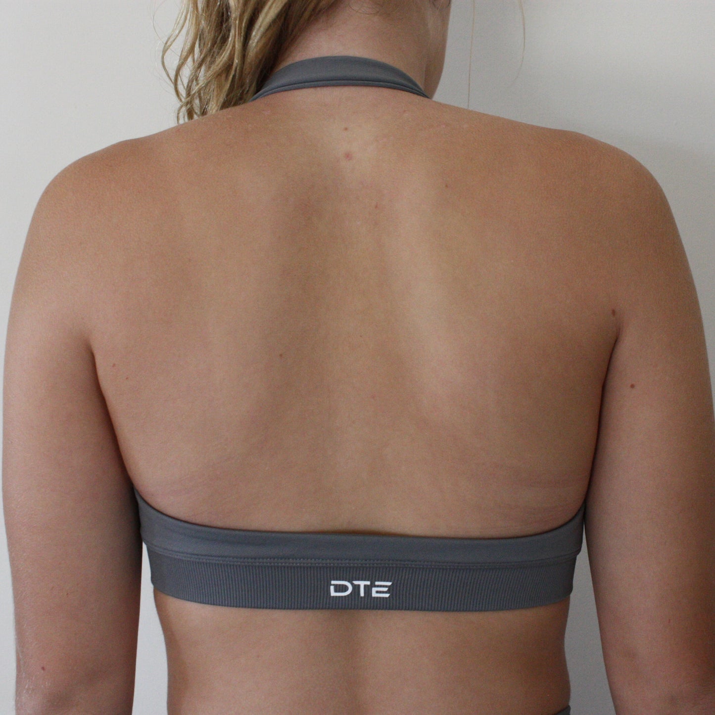 Impact Contour Crop - Light Gray